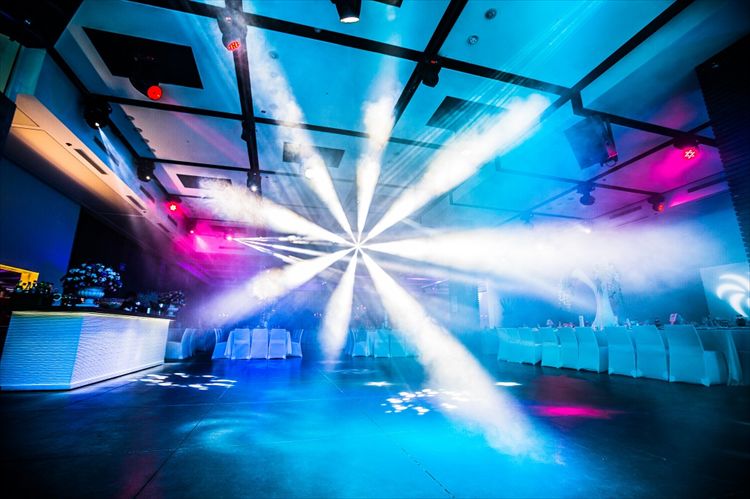 הזרקור: אולם אירועים מפלים 7