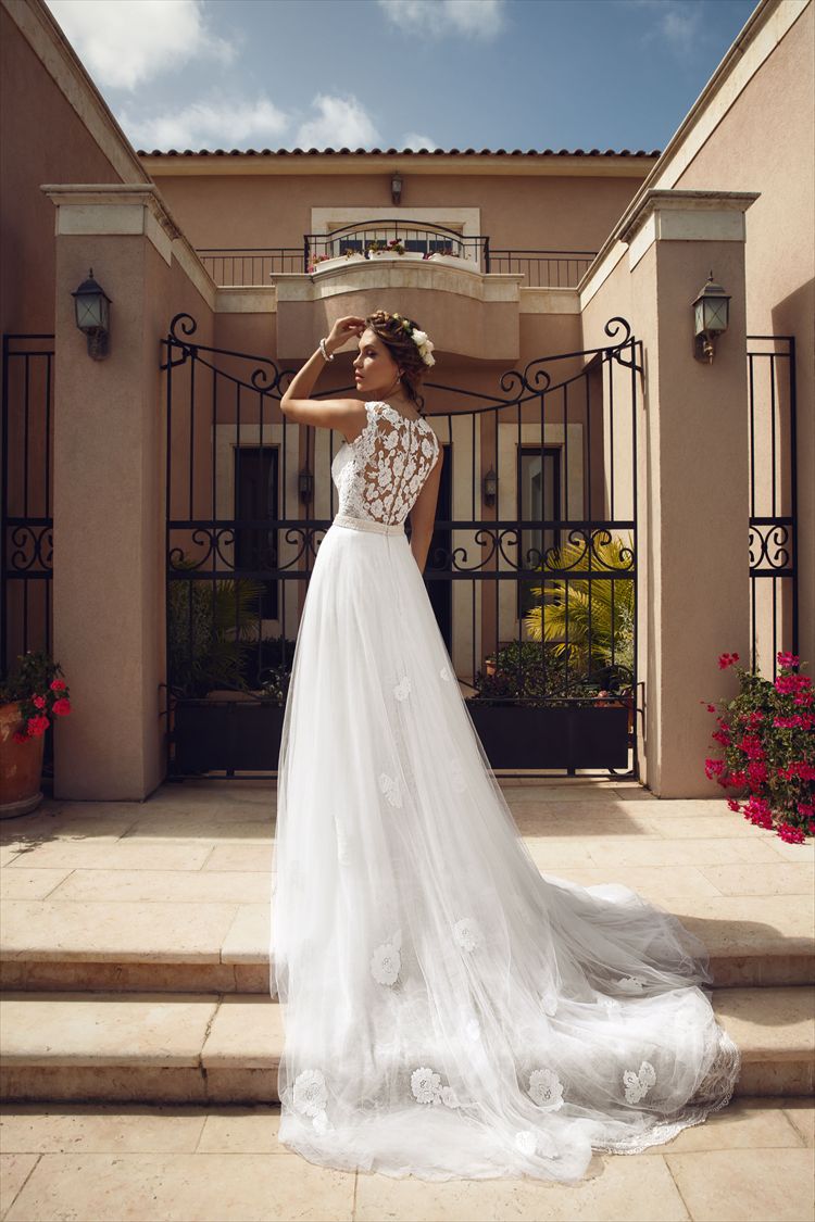 אירנה בורשטיין 2016: שמלות כלה מרחפות 8