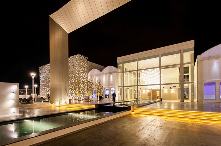 מתרגלת חתונה: האם שי מיקה בדרך לחופה? 9