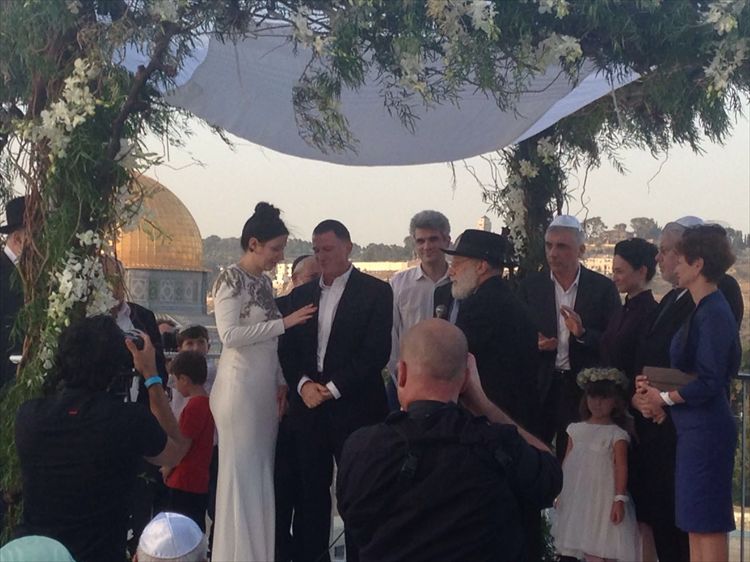 יולי אדלשטיין חתונה