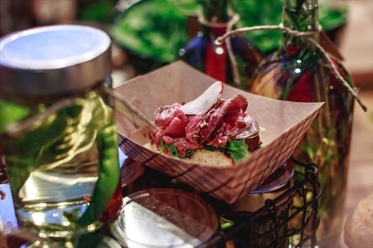 מתחם אלכסנדר. מנות שף בכל אירוע (צילום יחצ) 