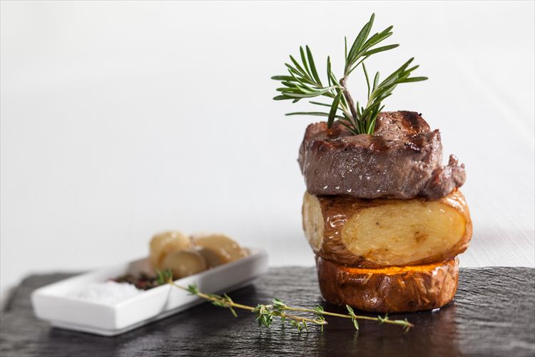 לאכול או להרים? החברים של ישראל אטיאס מברכים 4