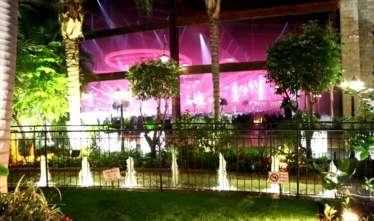 כל הבמה שלה: עדן בן זקן מרימה חתונה 7