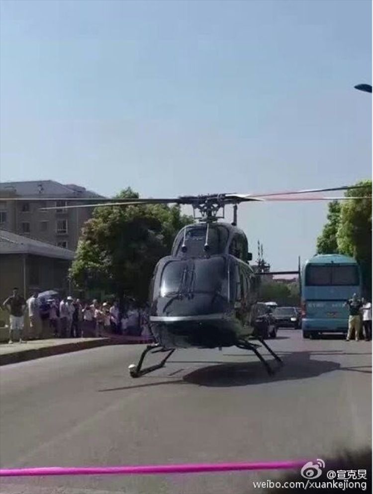 מה גרם לחתן וכלה לחסום כביש ראשי? 3