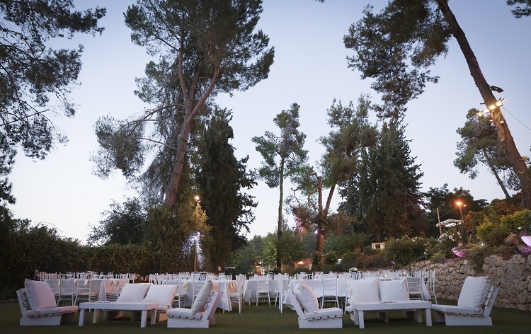 הזרקור: עין חמד 7