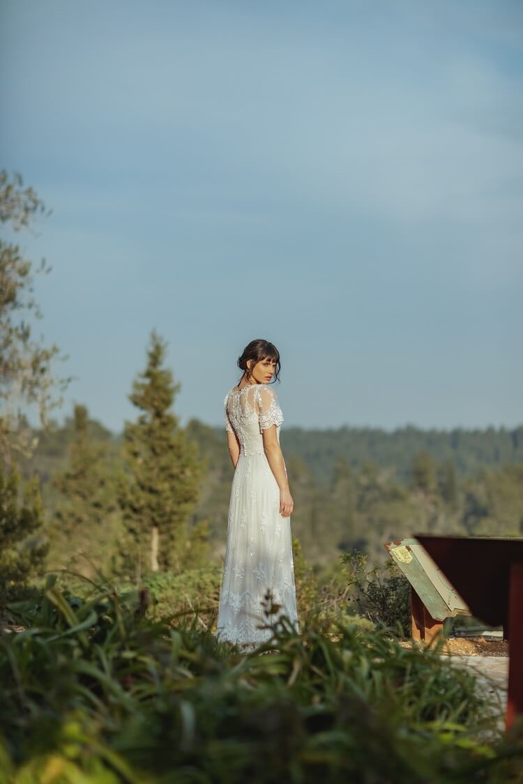 נעה ואיילת 2016: שמלות כלה חופשיות 3