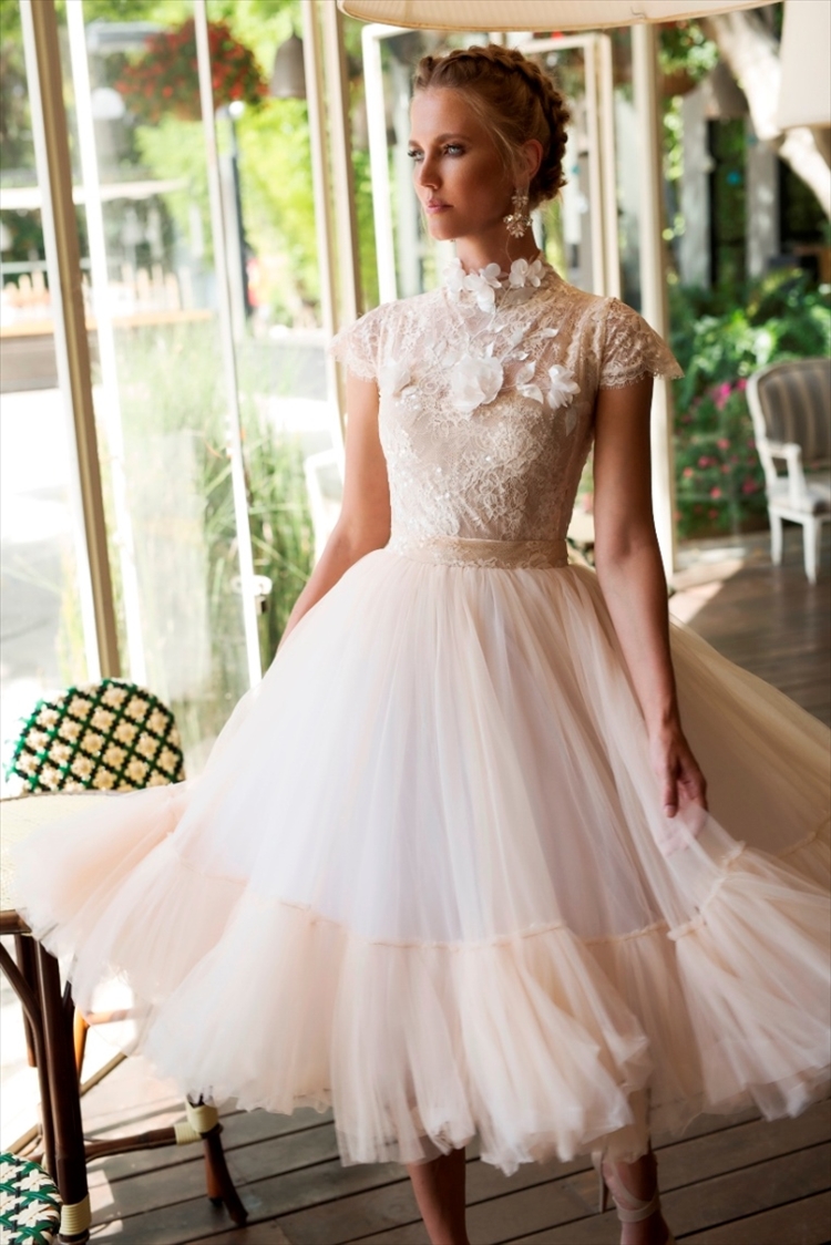 סימיזאן בוזגלו מציגה: שמלות כלה נוטפות סטייל 8