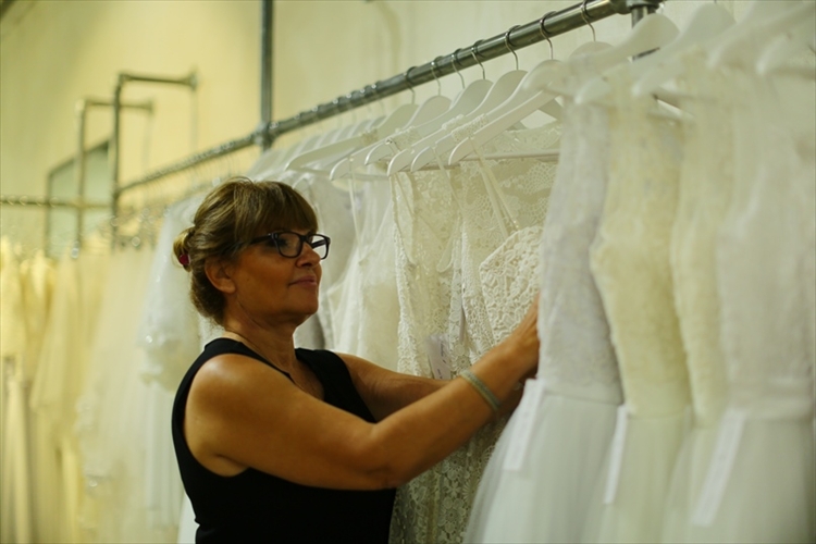 סטודיו עטליה מציגים: שמלות קלאסיות במחירים שפויים 3