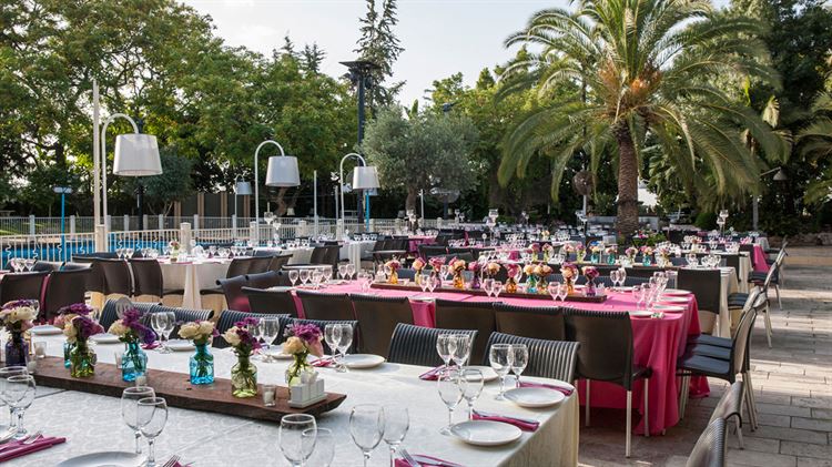 הזרקור: מתחם האירועים ירוק על המים 9