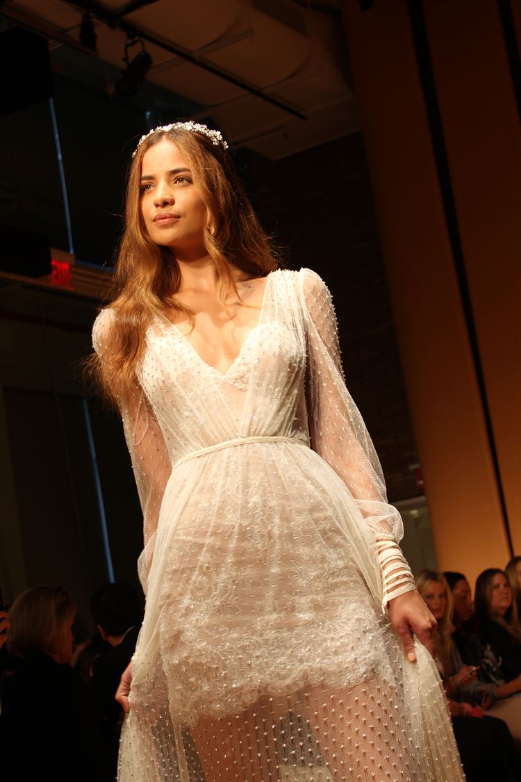 ענבל דרור נוגעת בכוכבים בשבוע האופנה בניו יורק 6