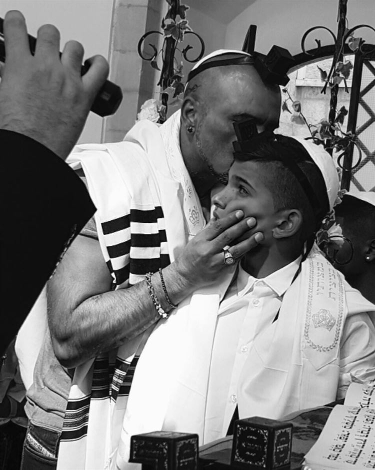 הצצה לתמונות מחגיגות בר המצווה של בנו של אייל גולן 2