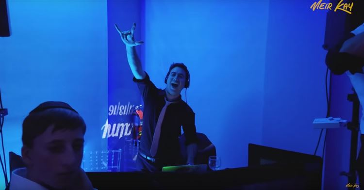 צפו: "אתגר בובות הראווה" באוירת בר מצווה 2