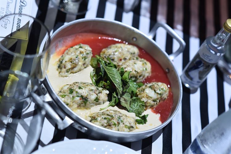 בית מלון או חתונה? עיצוב מרשים לחתונה מפוארת 23