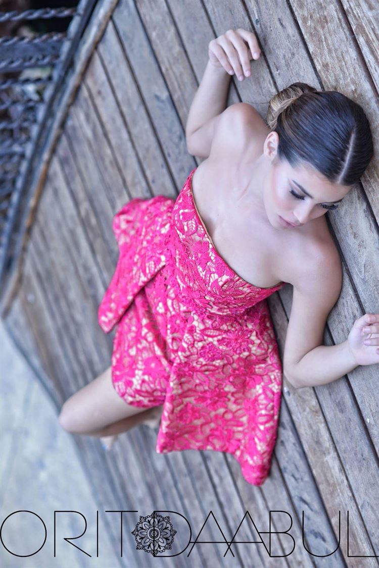 נסיכה ליום אחד: שמלות ערב נוטפות גלאם 20