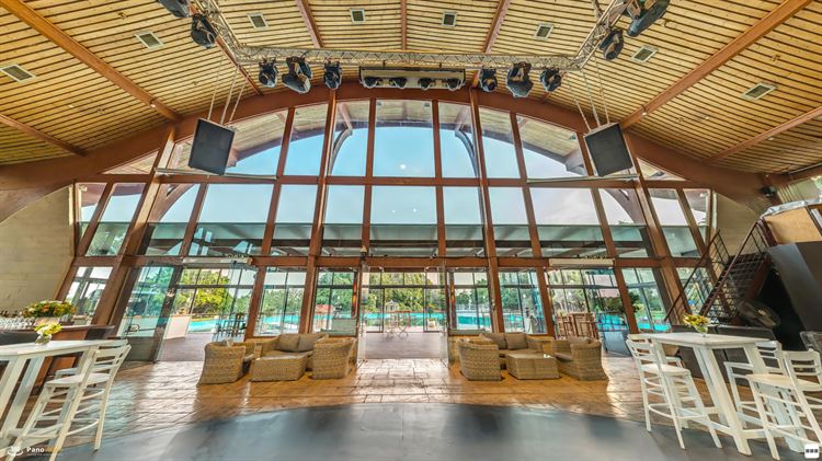 החלום הרטוב: חתונה על המים 12