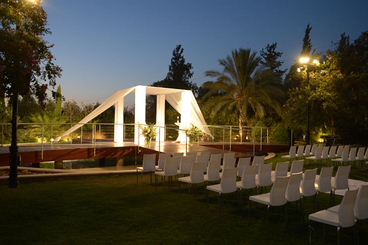 החלום הרטוב: חתונה על המים 15