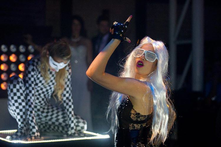 אמנים שיקפיצו את הרחבה עד אור הבוקר 9