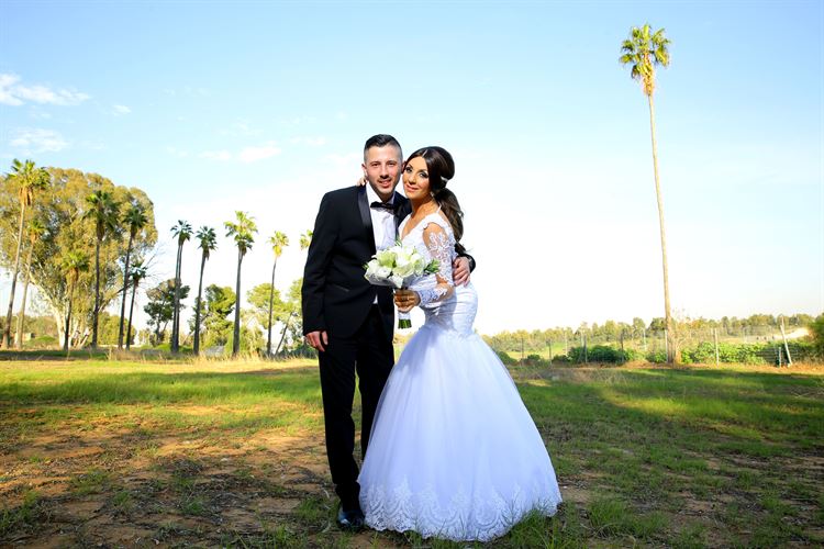 היכרות בפייסבוק: הסיפור שמאחורי ההודעות 11