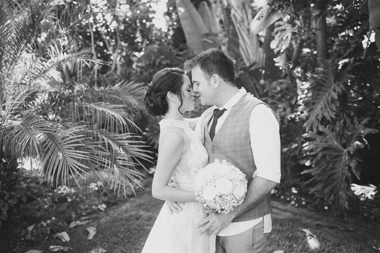 החתונה האינטימית של גל עייש ומתן הפנר 12