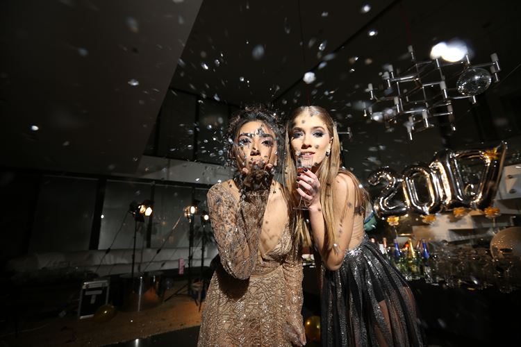 הפקת אופנה כובשת שתגרום לכם לנצנץ 10