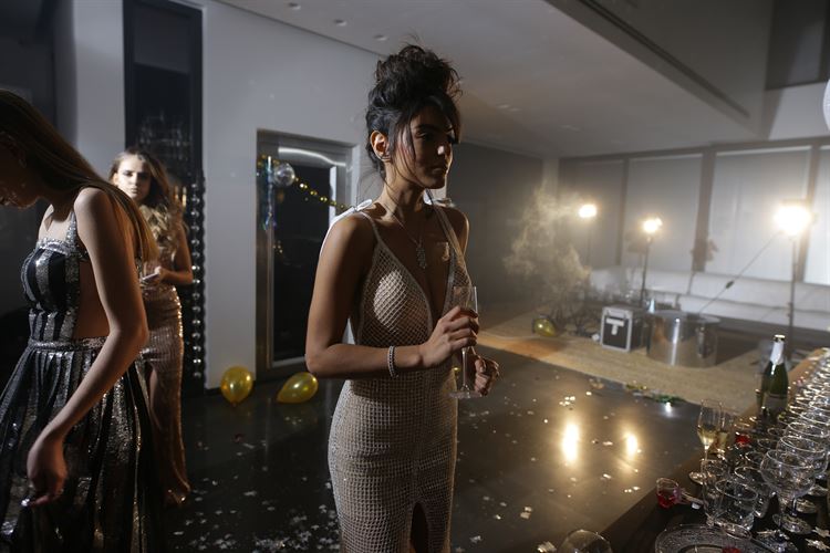 הפקת אופנה כובשת שתגרום לכם לנצנץ 24