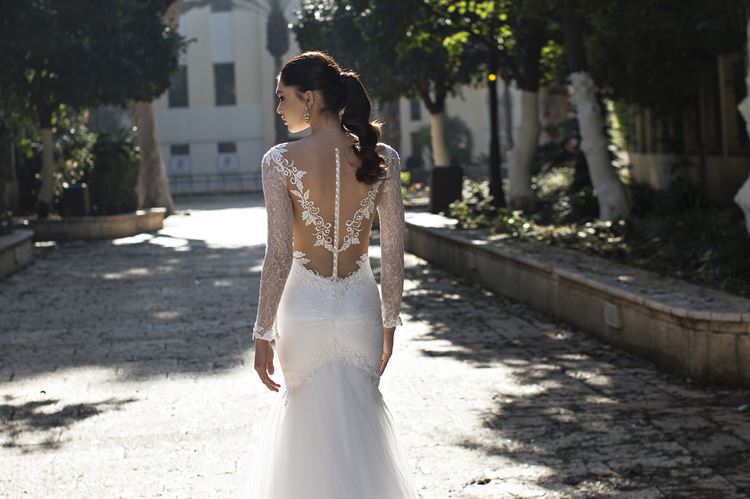 אצילי ולוהט: שמלות כלה בסגנון הסקנד סקין 3