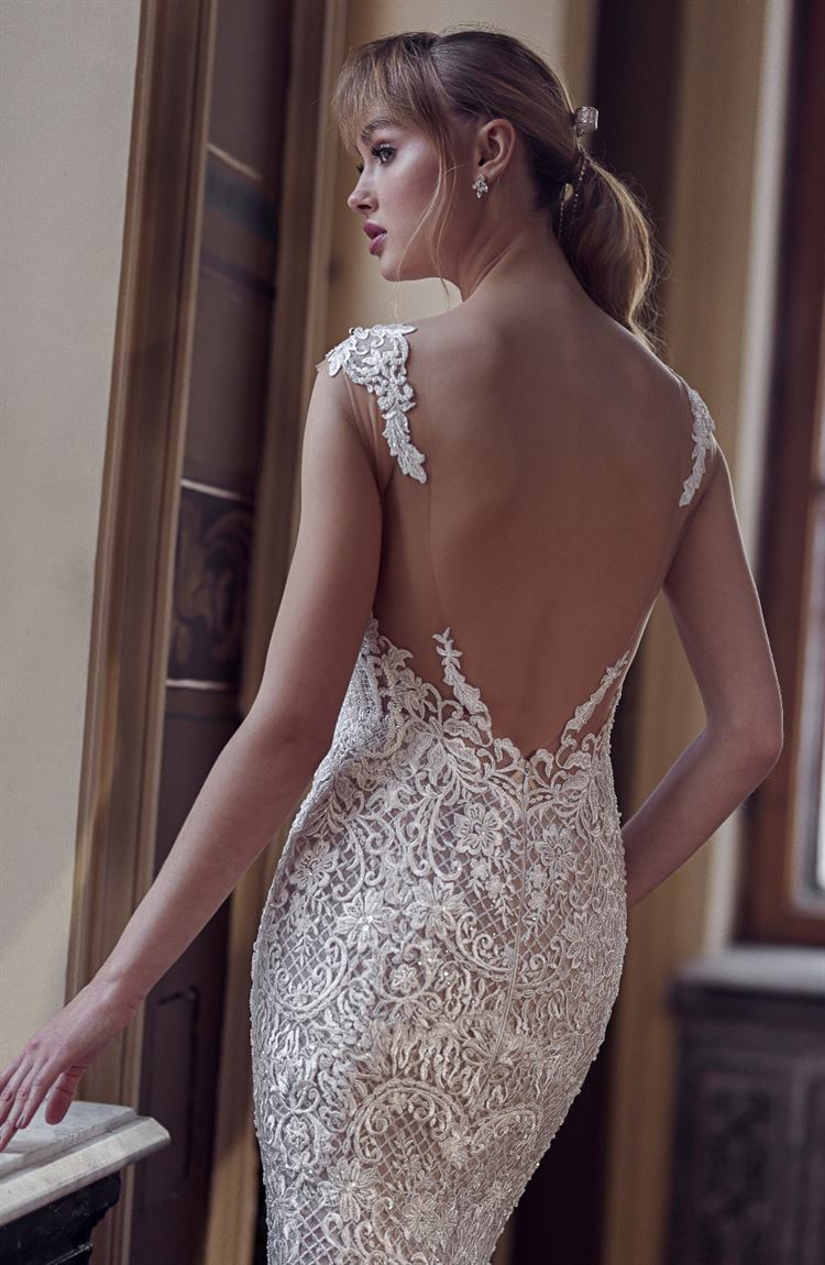 אצילי ולוהט: שמלות כלה בסגנון הסקנד סקין 15