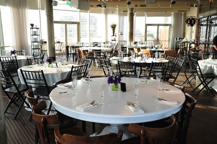 להרגיש את הבריזה: מתחמי אירועים עם נוף לים 13