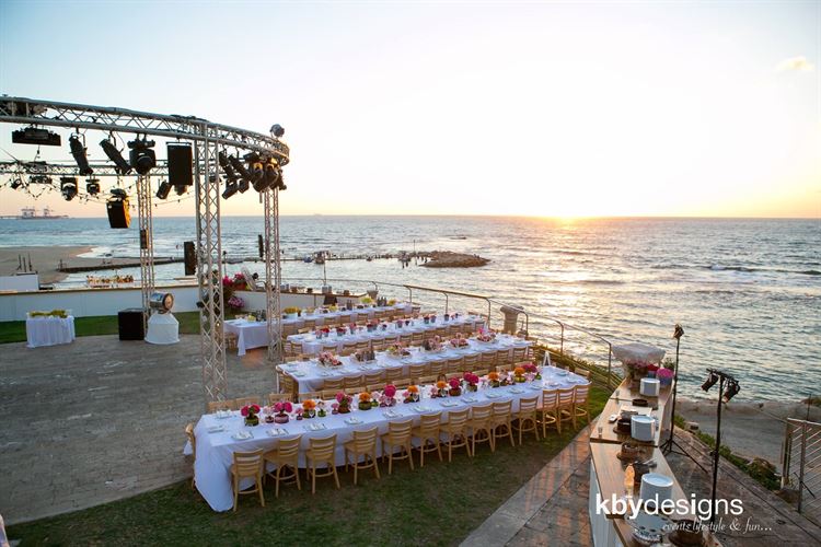 להרגיש את הבריזה: מתחמי אירועים עם נוף לים 18