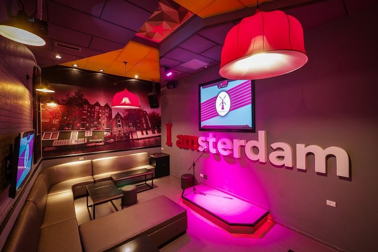 הזרקור: מי און דה מייק 10