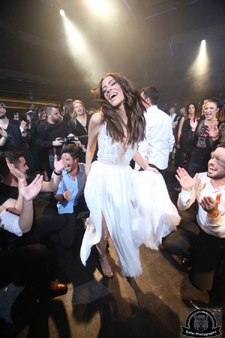 תגידו מזל טוב: כוכב אקס פקטור התחתן 18