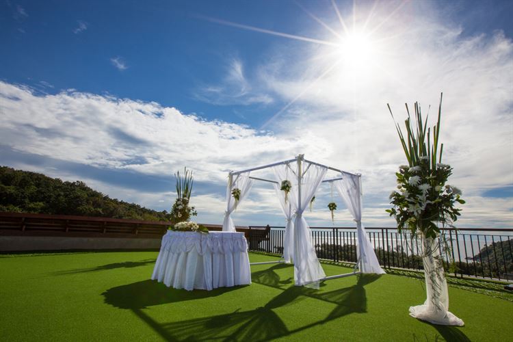 היתרונות של חתונת צהריים 2