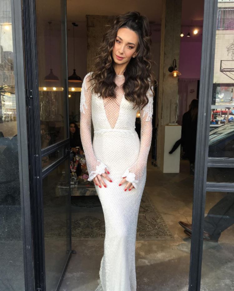 הניצחון האמיתי של הזמרת ג'ולייטה: שמלת הכלה 3