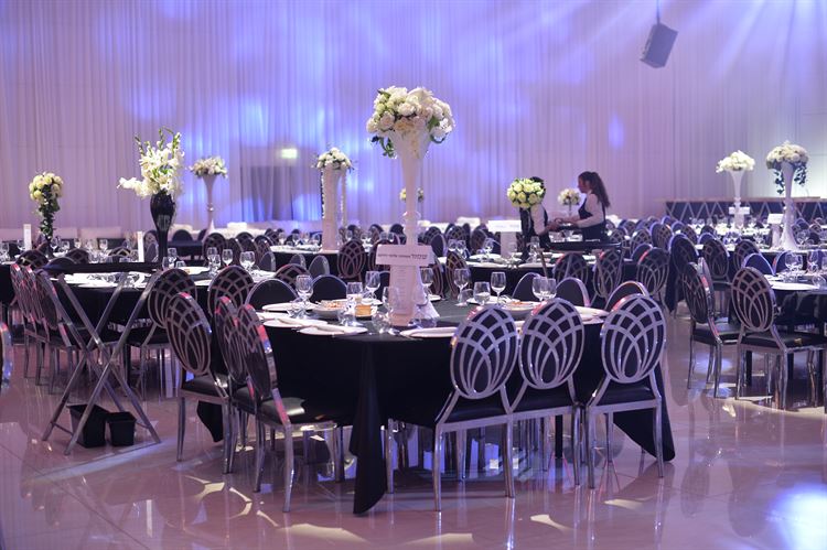 ייחודית, כובשת ומרהיבה: הפקת נישואים בסגנון וינטג' 19