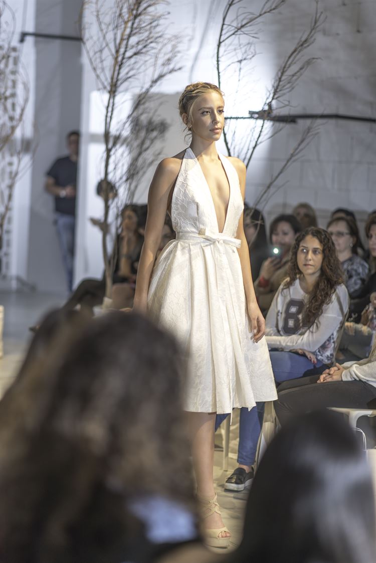 לראות ולהתאהב: שמלות כלה בסגנון קצר וקולע 5