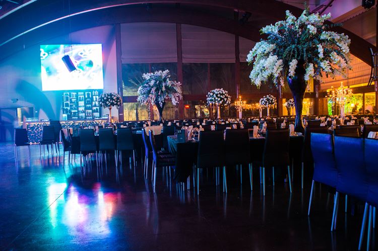 אולם מודרני שמשלב טאצ' פסטורלי, מתחם האירועים אחוזת טל, אשדוד (צילום: יחצ)