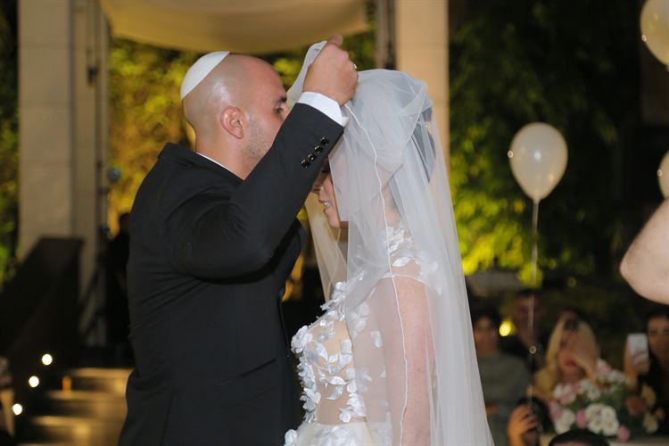 סיפור אהבה מבלבל וקליל לכבוד יום האהבה 9