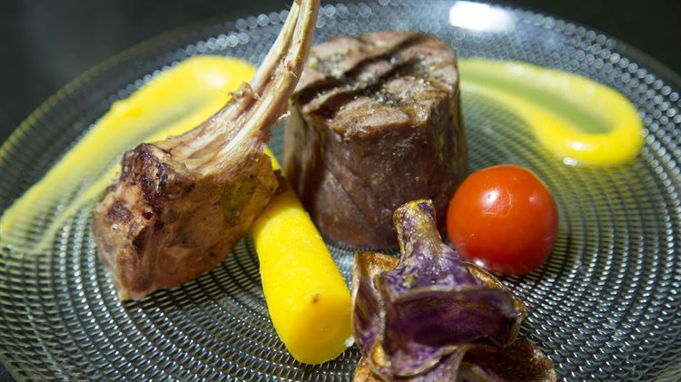 זה לא רק הצבעים זה גם הטעם, המנות המוגשות במתחם האירועים חצר המלכה (צילום: ניר כפרי)