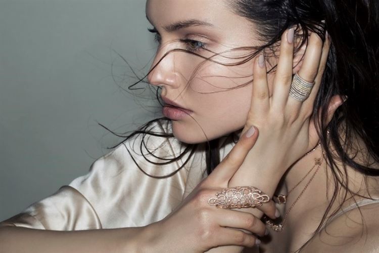 בלינג רינג: קולקציית התכשיטים של לי גרבנאו 7