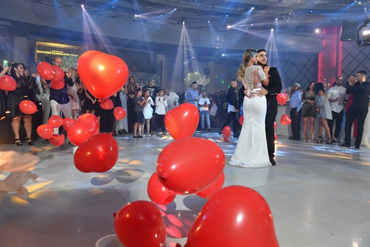 הפתעה בטרמינל 3: הצעת נישואים סוחפת 14