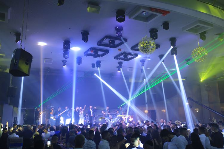 הפתעה בטרמינל 3: הצעת נישואים סוחפת 17