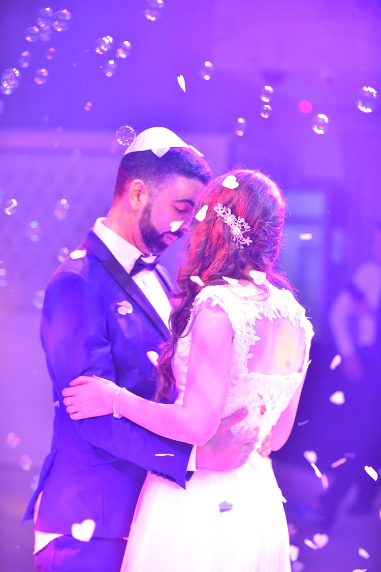 הבחורה שצייצה בטוויטר וכך הכירה את אהבת חייה 28