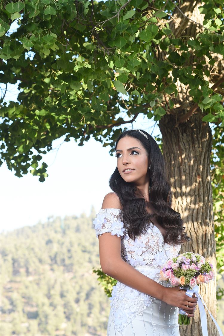 מהדמיון למציאות: הכלה שעיצבה את שמלת חלומותיה 8