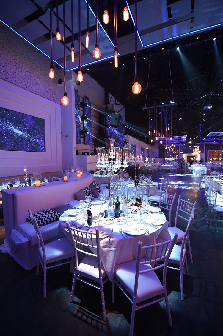 מהדמיון למציאות: הכלה שעיצבה את שמלת חלומותיה 15