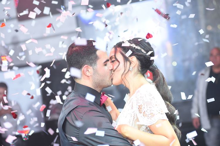 מהדמיון למציאות: הכלה שעיצבה את שמלת חלומותיה 21