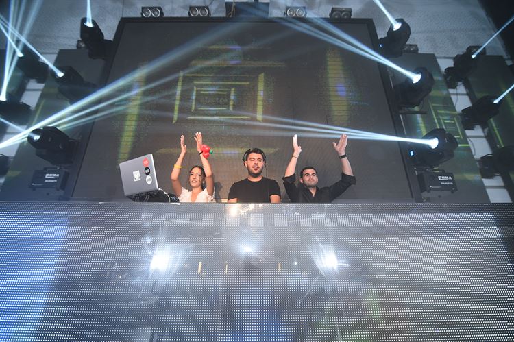 מהדמיון למציאות: הכלה שעיצבה את שמלת חלומותיה 22