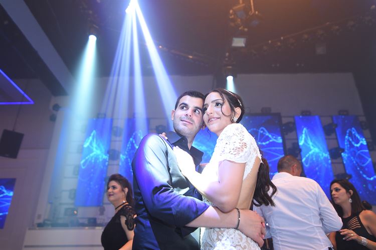 מהדמיון למציאות: הכלה שעיצבה את שמלת חלומותיה 23