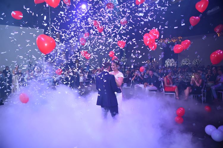 הצעת נישואים מרגשת באווירה משפחתית 15