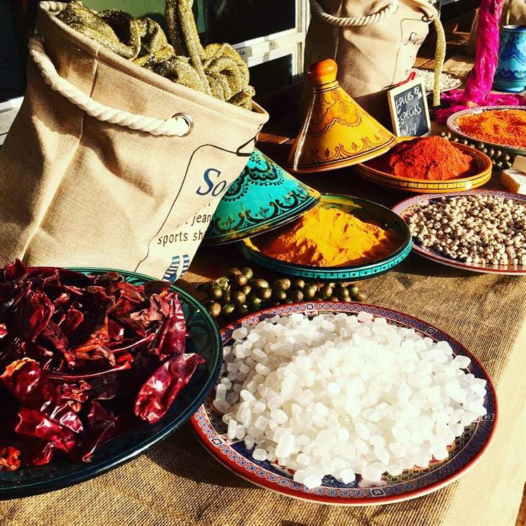 ה"סבתא" שתרים לכם חינה לא מהעולם הזה 7