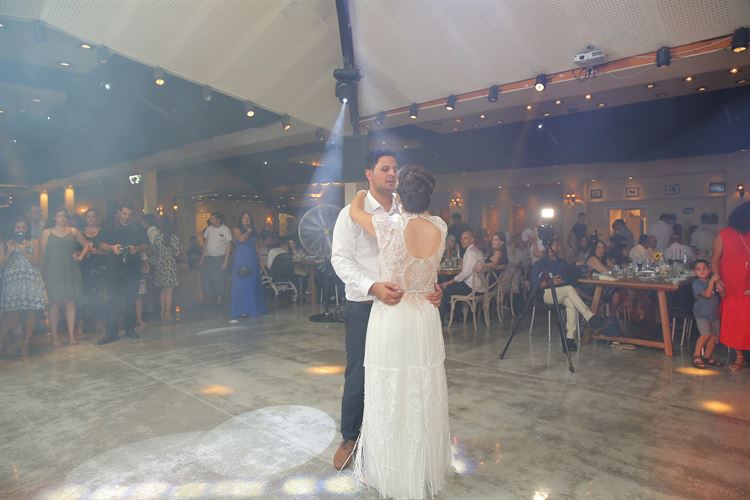 חתונת שישי צהריים לוהטת במיוחד 11